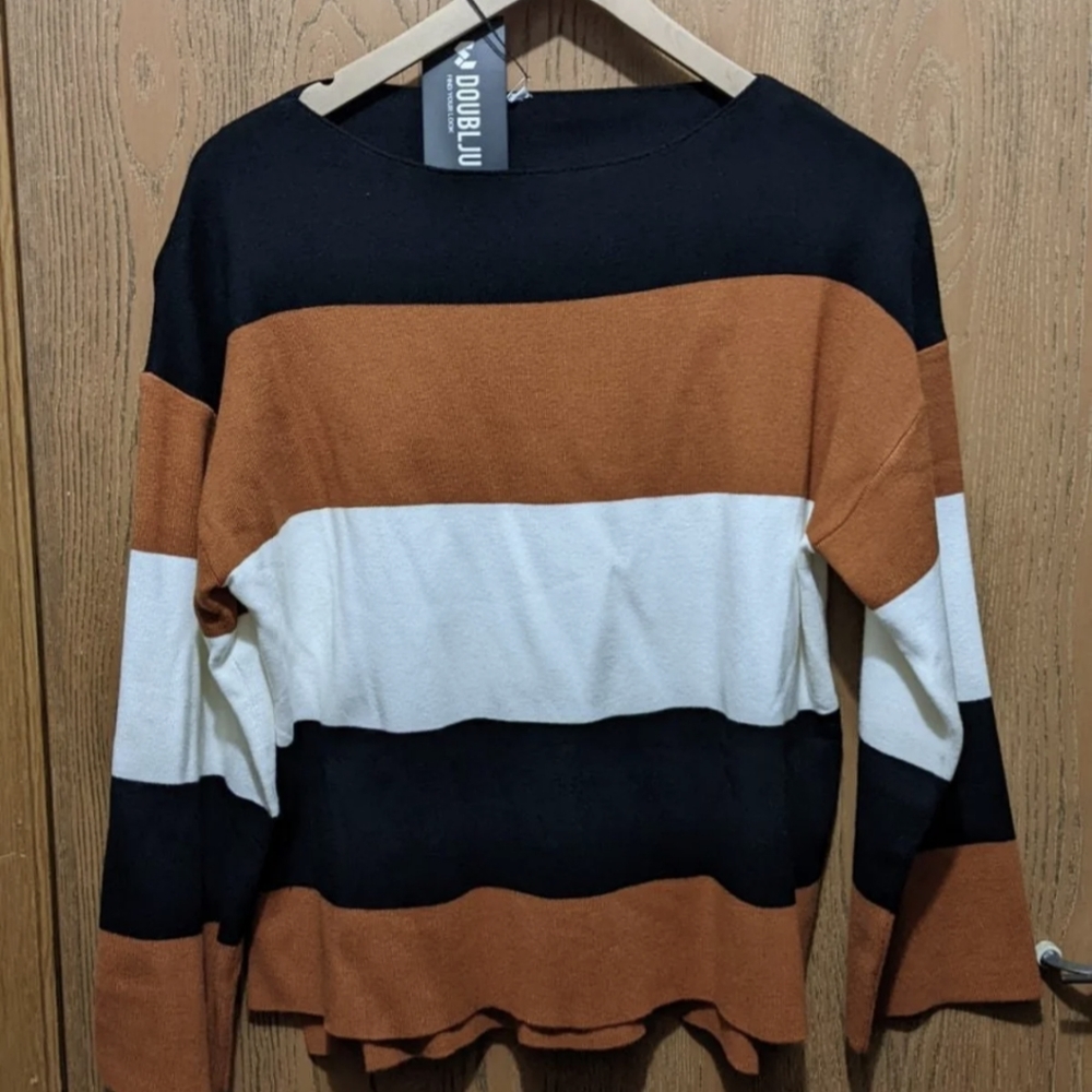 Small foxblood shop sweater
